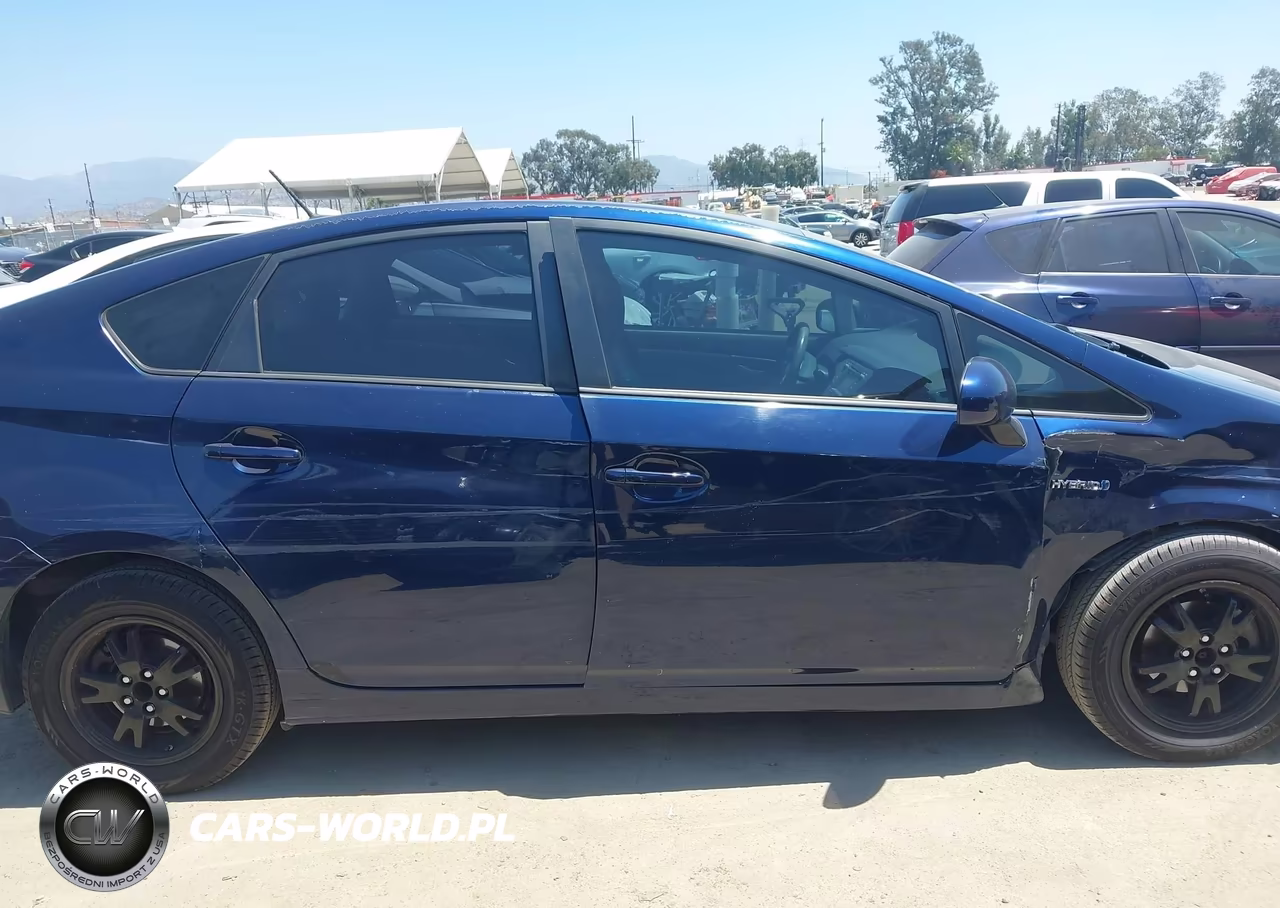 2012 Toyota Prius Three VIN:JTDKN3DU9C1487920 - 12