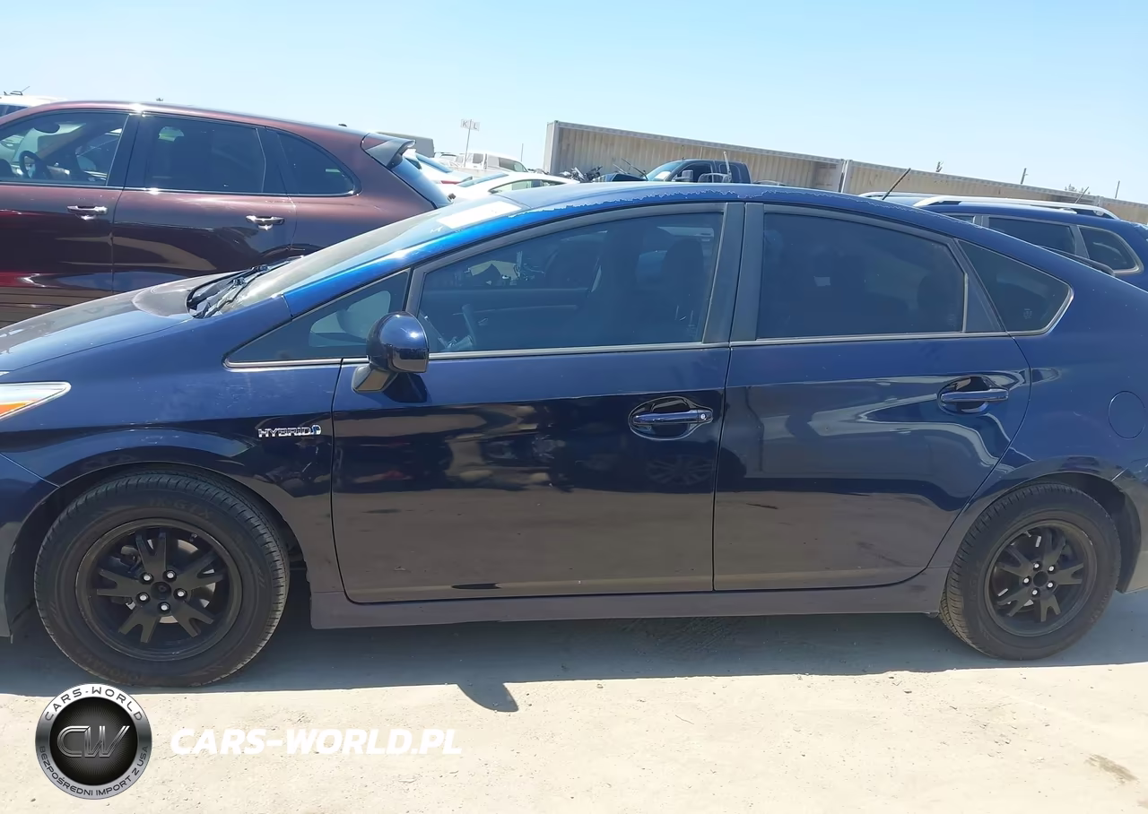 2012 Toyota Prius Three VIN:JTDKN3DU9C1487920 - 13