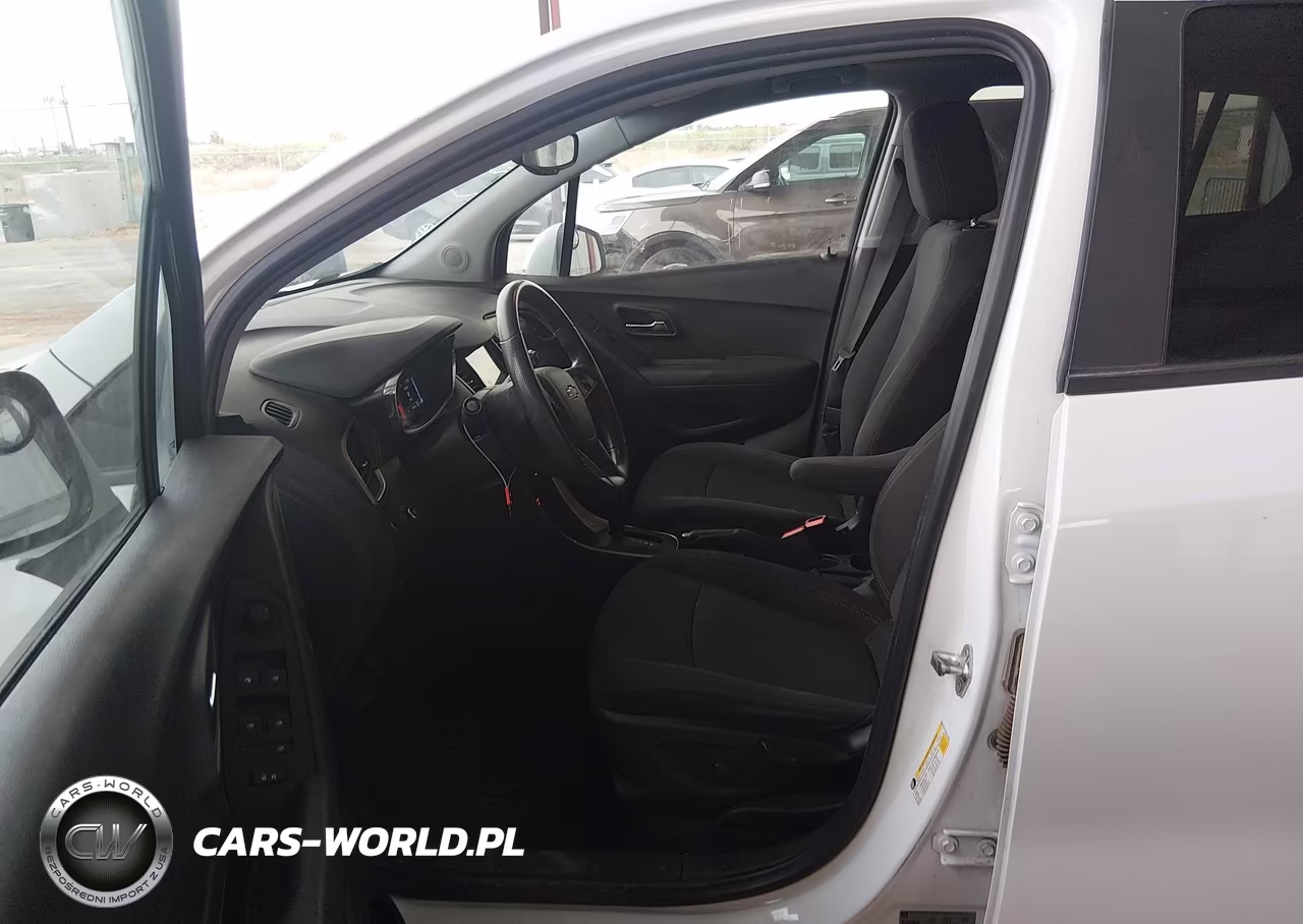 2019 Chevrolet Trax Ls VIN:3GNCJKSB8KL206541 - 5