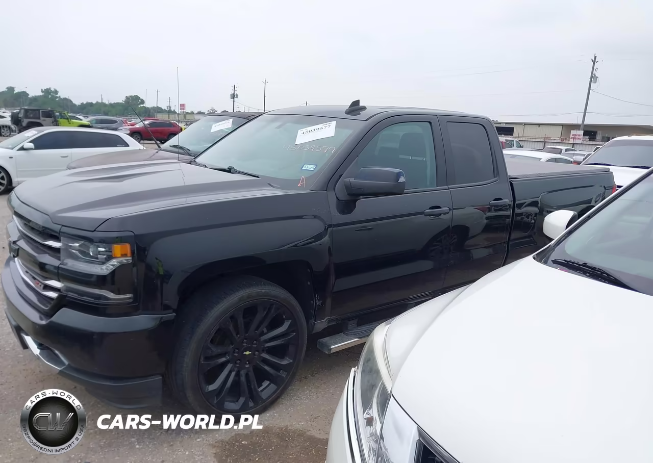 2018 Chevrolet Silverado 1500 1Lt VIN:1GCRCREC0JZ310751 - 14