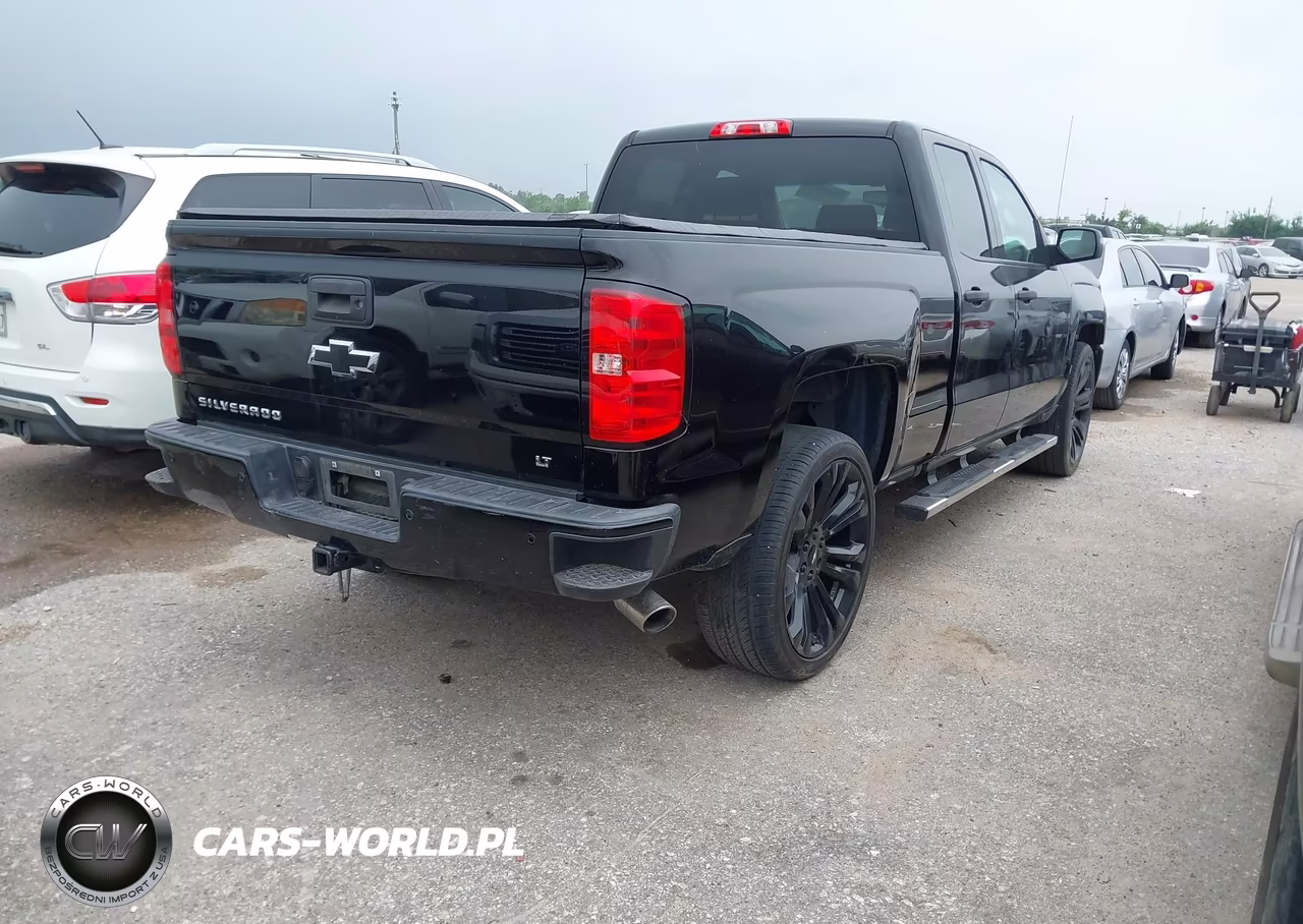 2018 Chevrolet Silverado 1500 1Lt VIN:1GCRCREC0JZ310751 - 4