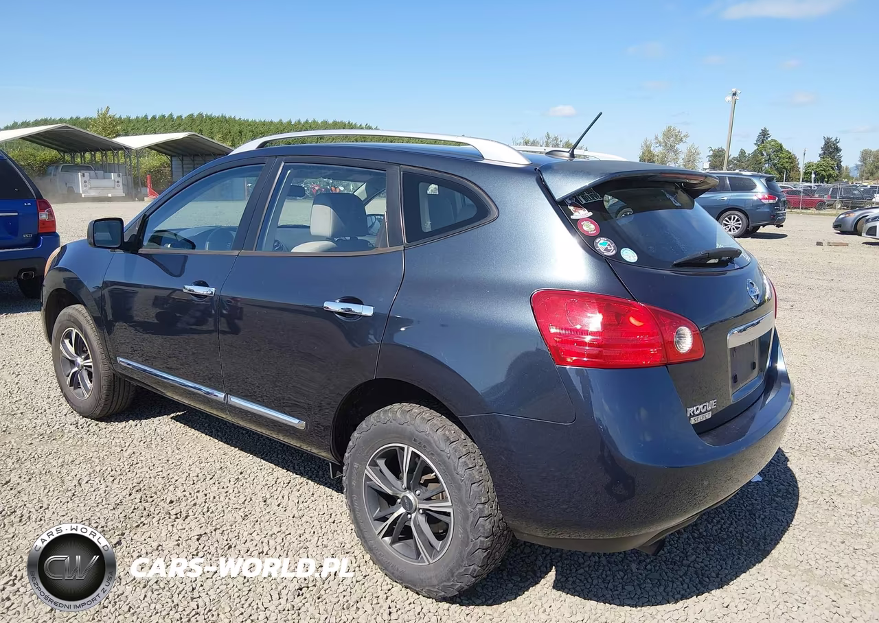 2015 Nissan Rogue Select S VIN:JN8AS5MVXFW766491 - 3
