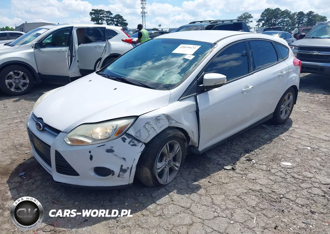 2014 Ford Focus Se VIN:1FADP3K29EL415844 - 2