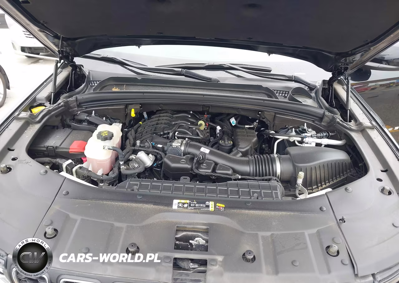 2025 Jeep Grand Cherokee Laredo 4X2 VIN:1C4RJGAG1SC308949 - 10