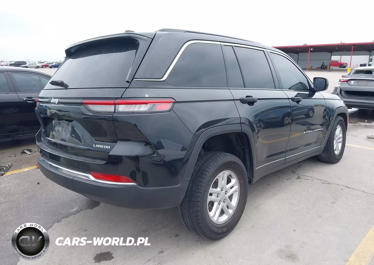 2025 Jeep Grand Cherokee Laredo 4X2 VIN:1C4RJGAG1SC308949 - 4