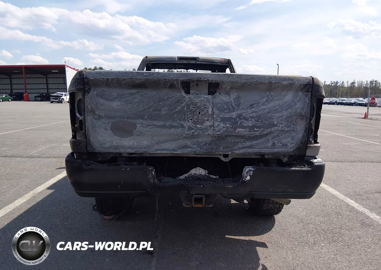 2020 Ram 3500 Tradesman 4X4 8' Box VIN:3C63R3AJ6LG241225 - 8