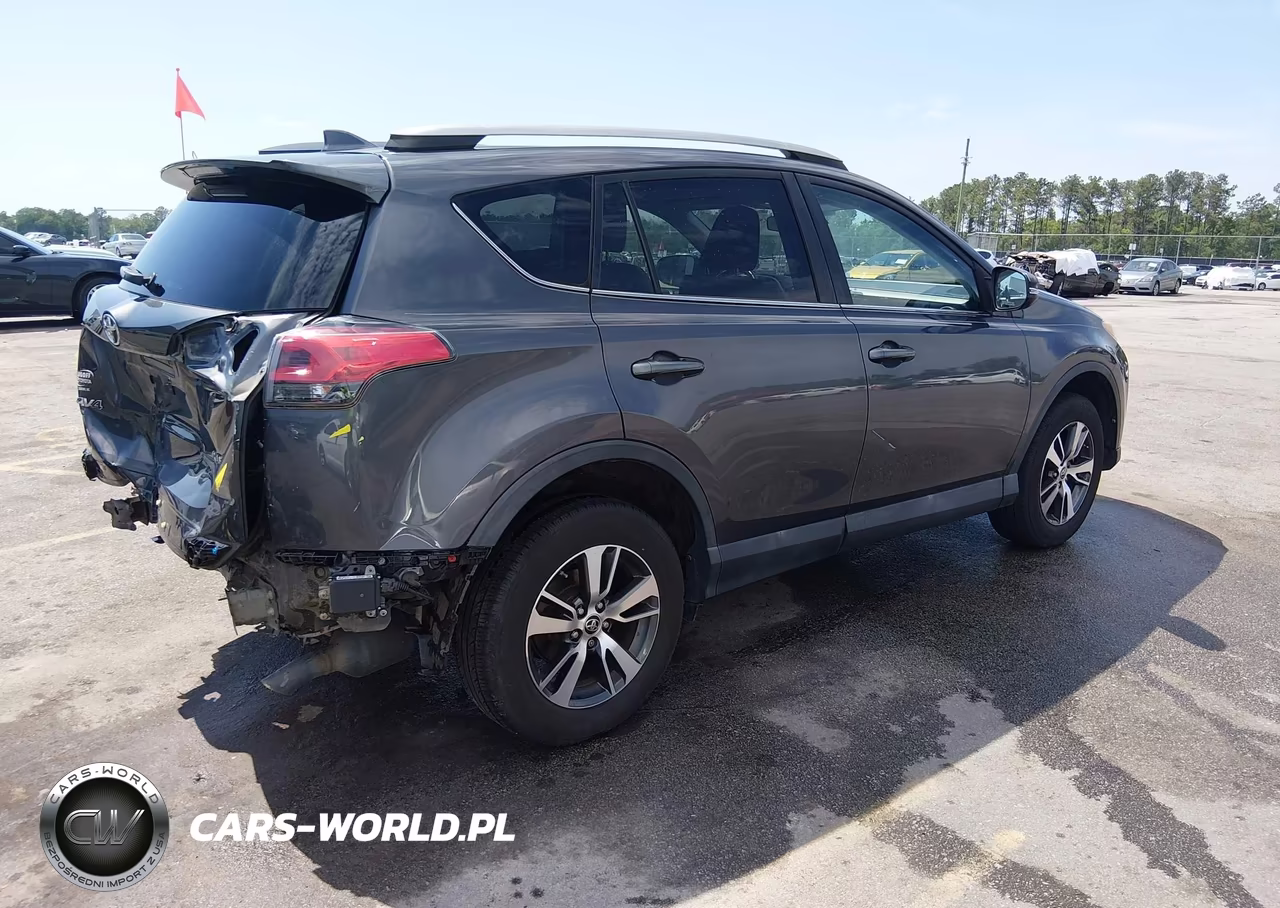 2018 Toyota Rav4 Xle VIN:2T3WFREVXJW516798 - 4