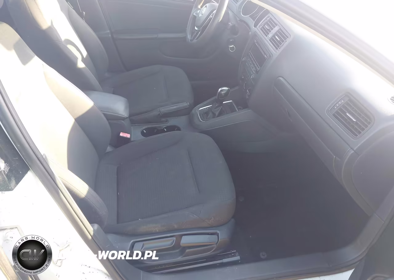 2015 Volkswagen Jetta 2.0L S VIN:3VW2K7AJXFM331982 - 5