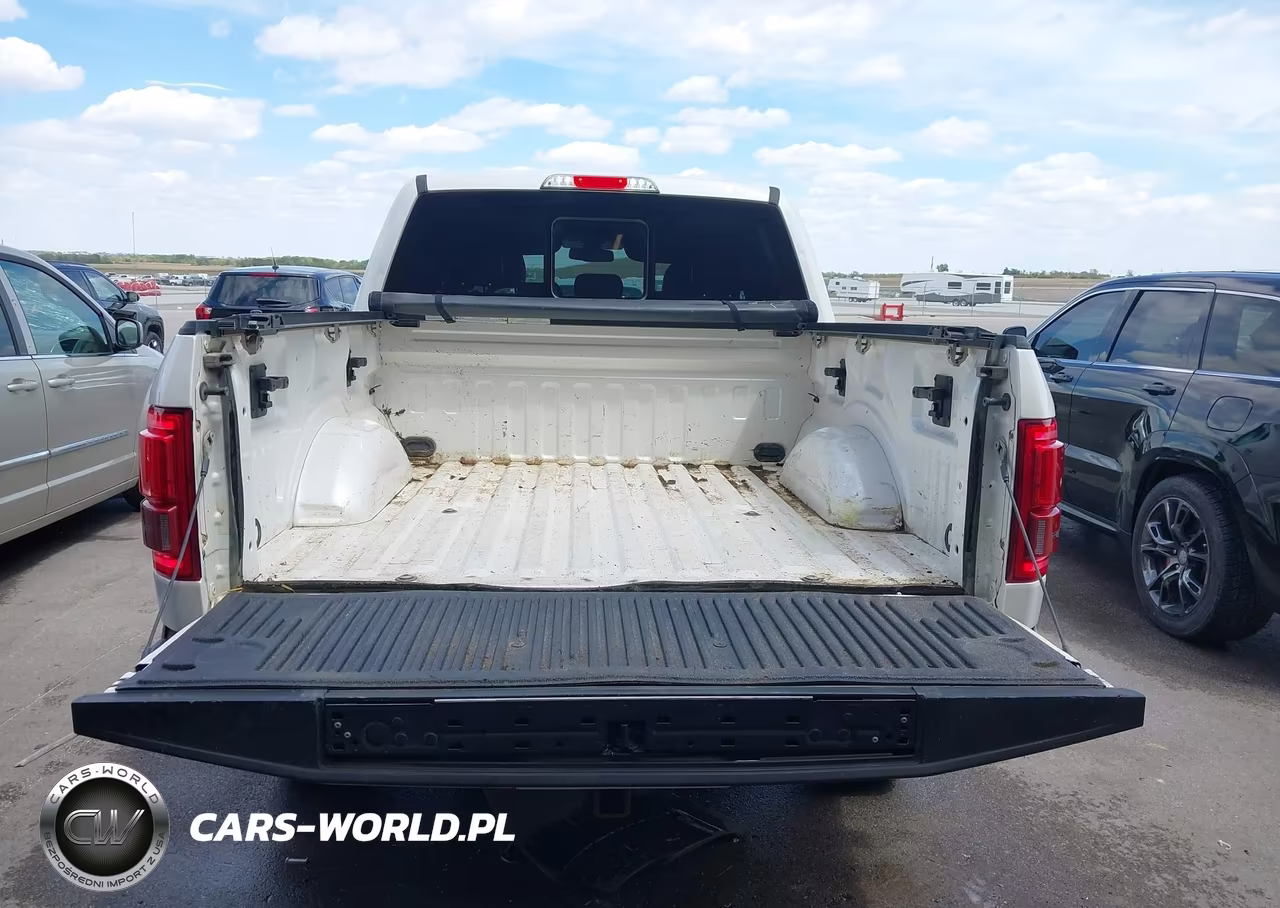 2015 Ford F-150 Platinum VIN:1FTEW1EG2FFA20319 - 17