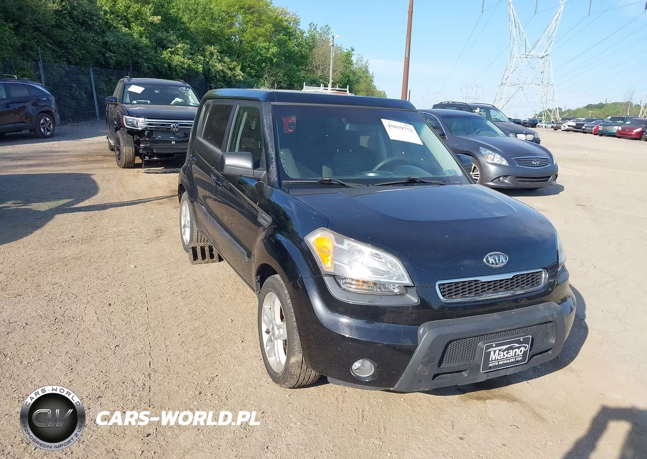 2011 Kia Soul +