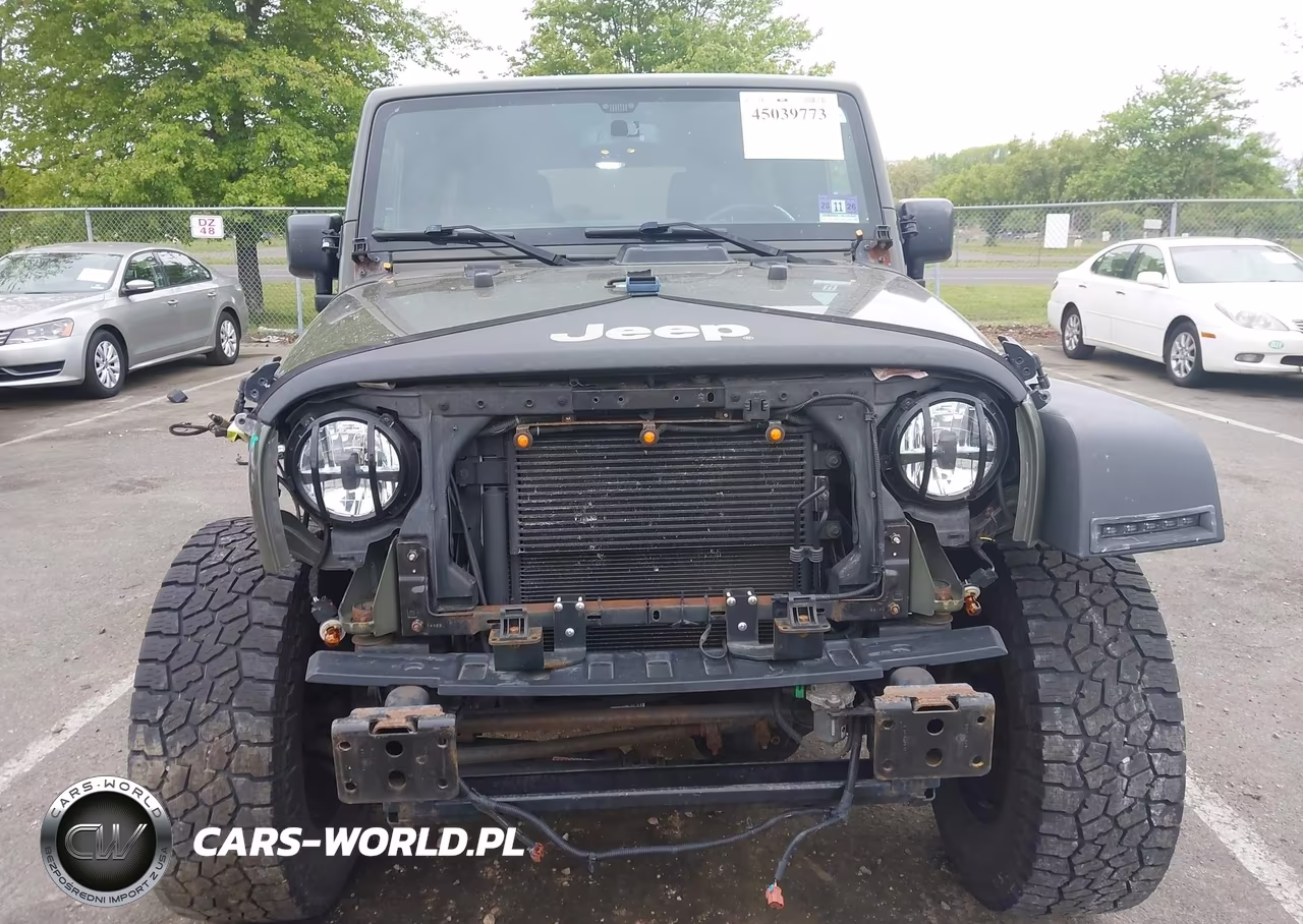 2015 Jeep Wrangler Unlimited Willys Wheeler VIN:1C4BJWDG2FL574445 - 6