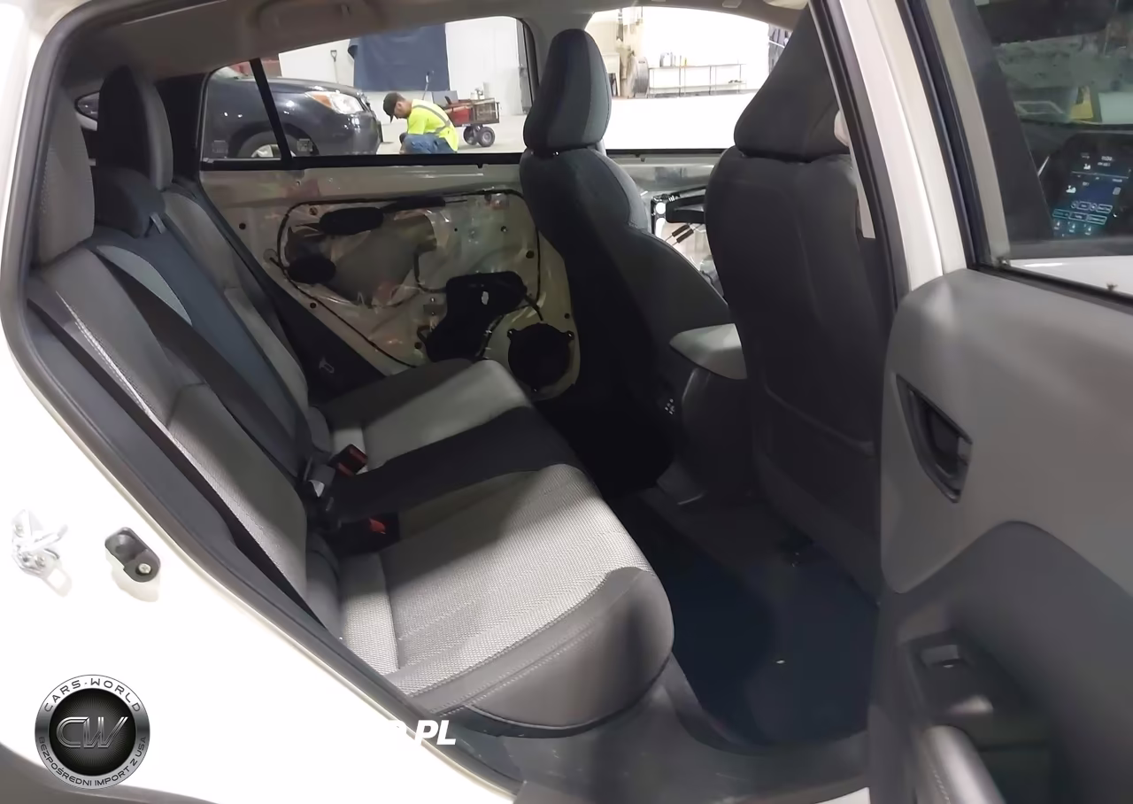 2024 Subaru Crosstrek Premium VIN:JF2GUADC1RH909586 - 8