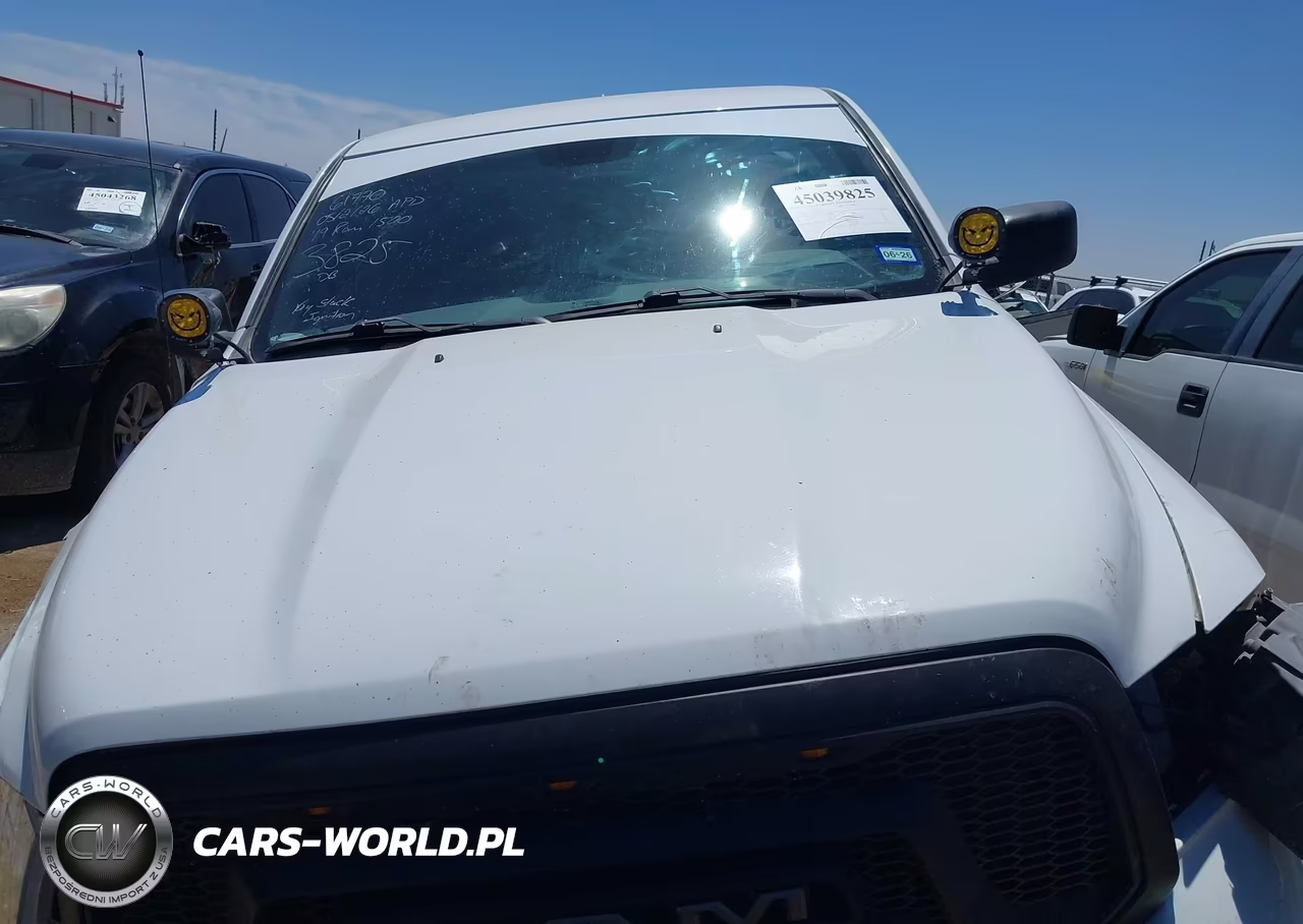 2019 Ram 1500 Classic Tradesman 4X4 6'4 Box VIN:1C6RR7FT7KS533825 - 13