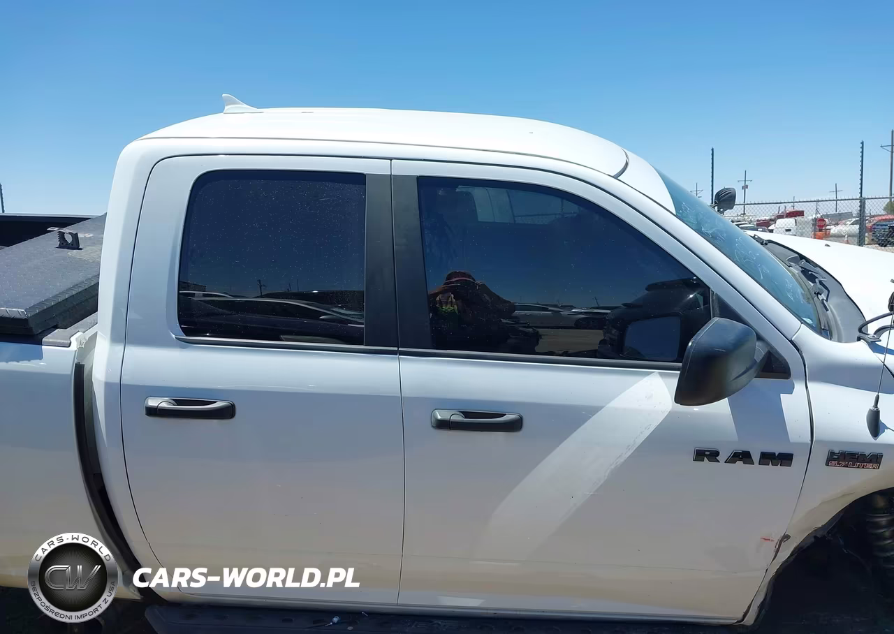 2019 Ram 1500 Classic Tradesman 4X4 6'4 Box VIN:1C6RR7FT7KS533825 - 14