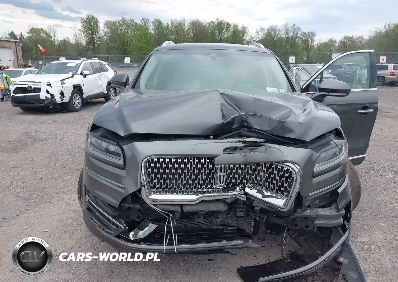 2019 Lincoln Nautilus Reserve VIN:2LMPJ8LP7KBL28066 - 6