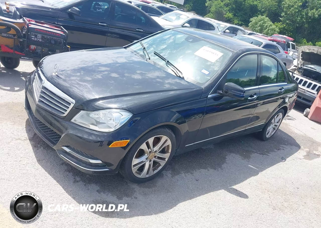 2013 Mercedes-Benz C 300 Luxury 4Matic-Sport 4Matic VIN:WDDGF8AB3DA815021 - 2