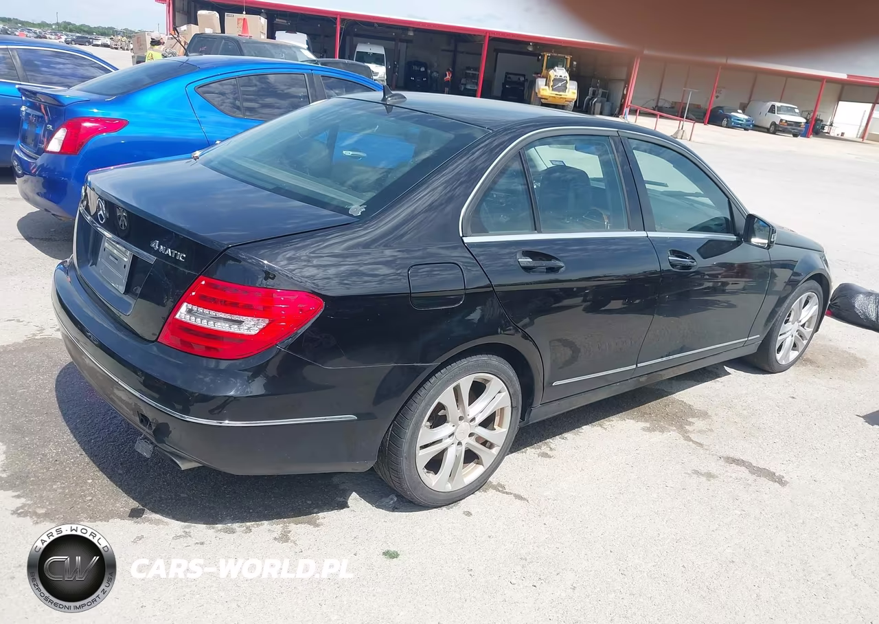 2013 Mercedes-Benz C 300 Luxury 4Matic-Sport 4Matic VIN:WDDGF8AB3DA815021 - 4