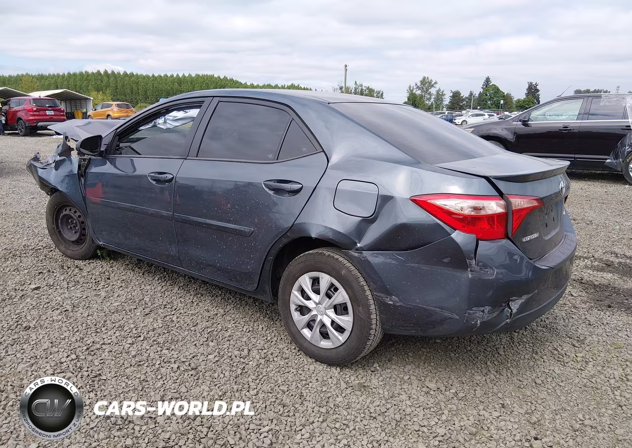 2017 Toyota Corolla Le Eco VIN:2T1BPRHE6HC880843 - 3