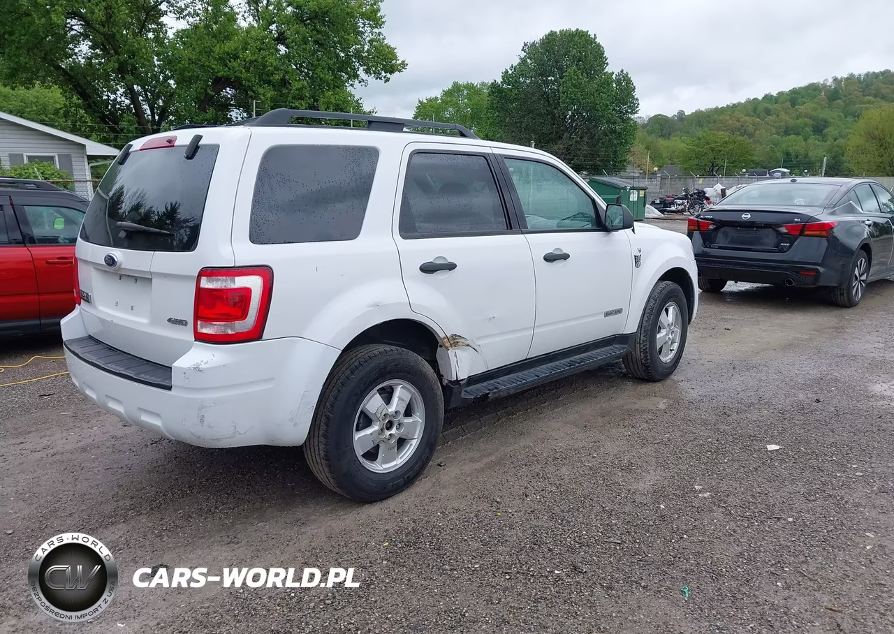 2008 Ford Escape Xlt VIN:1FMCU93138KA76933 - 4