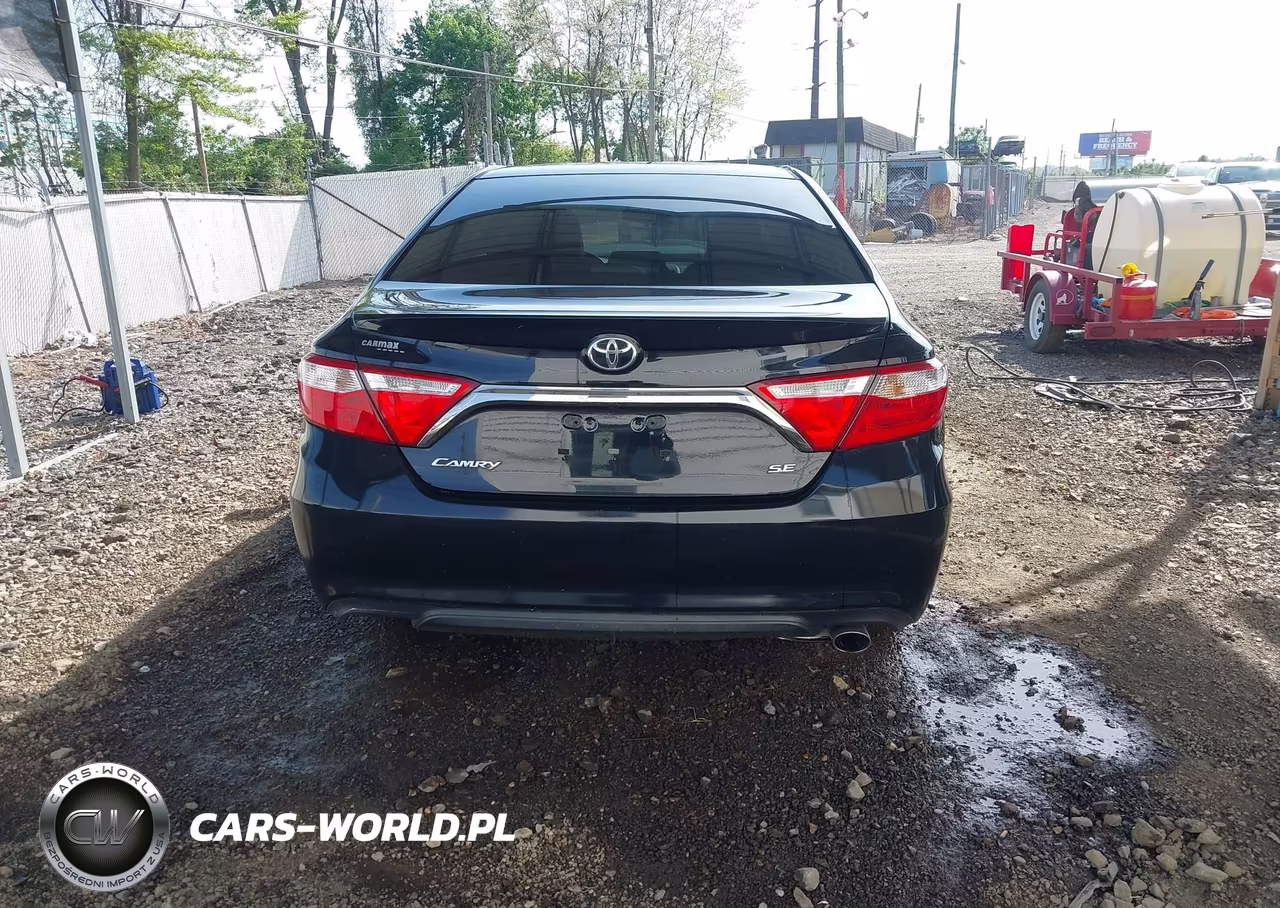 2017 Toyota Camry Se VIN:4T1BF1FK7HU369458 - 17