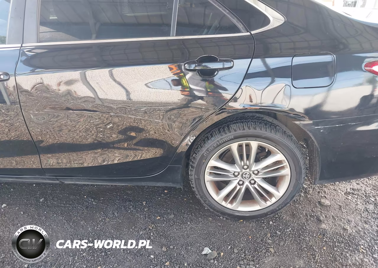 2017 Toyota Camry Se VIN:4T1BF1FK7HU369458 - 18