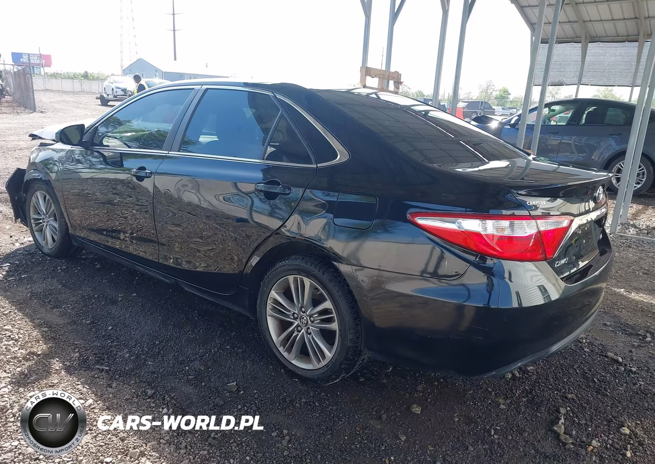 2017 Toyota Camry Se VIN:4T1BF1FK7HU369458 - 3