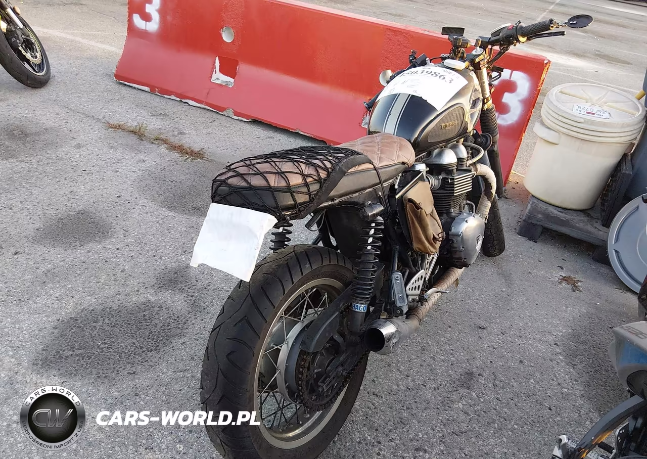 2012 Triumph Motorcycle Thruxton VIN:SMT920K14CT543573 - 4