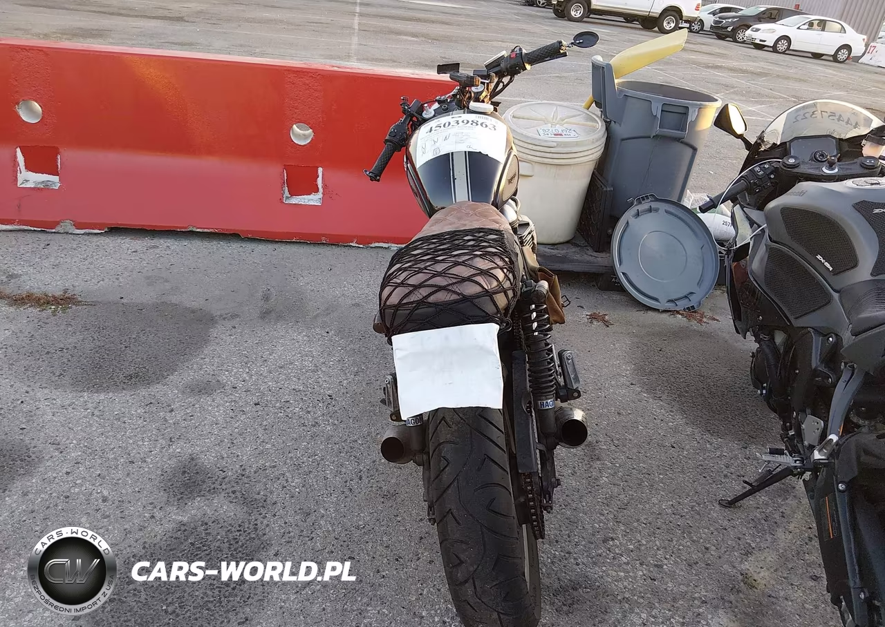 2012 Triumph Motorcycle Thruxton VIN:SMT920K14CT543573 - 6