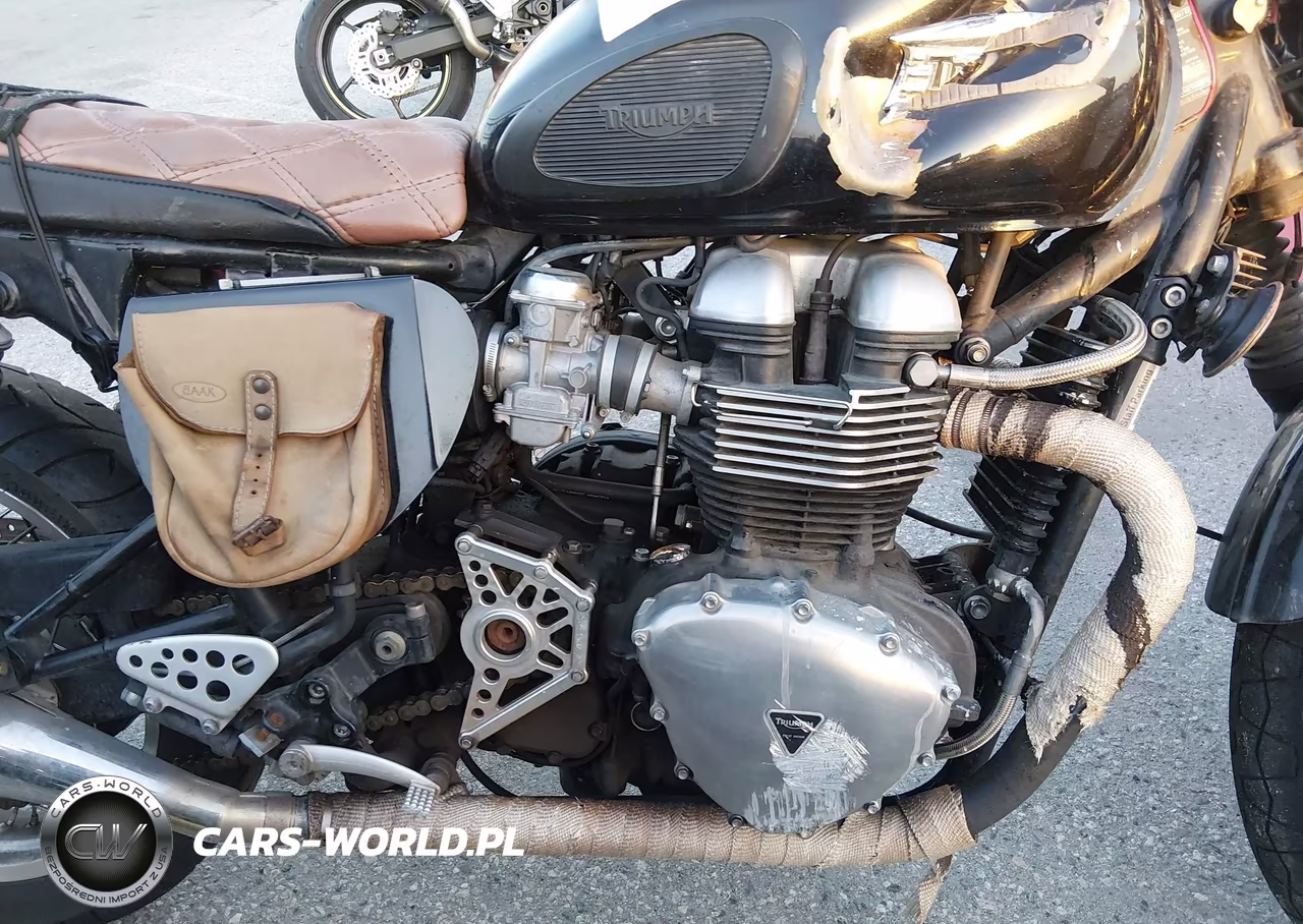2012 Triumph Motorcycle Thruxton VIN:SMT920K14CT543573 - 8