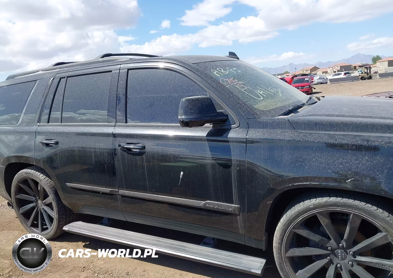 2015 Cadillac Escalade Platinum VIN:1GYS4PKJ2FR558409 - 13
