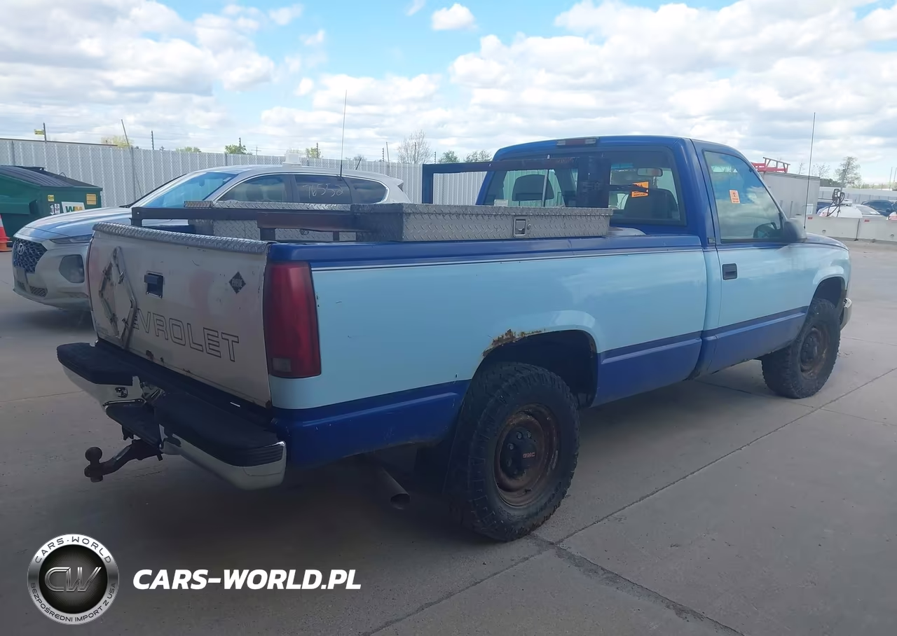 1996 GMC Sierra C2500 VIN:1GTGC24J2TE551932 - 4