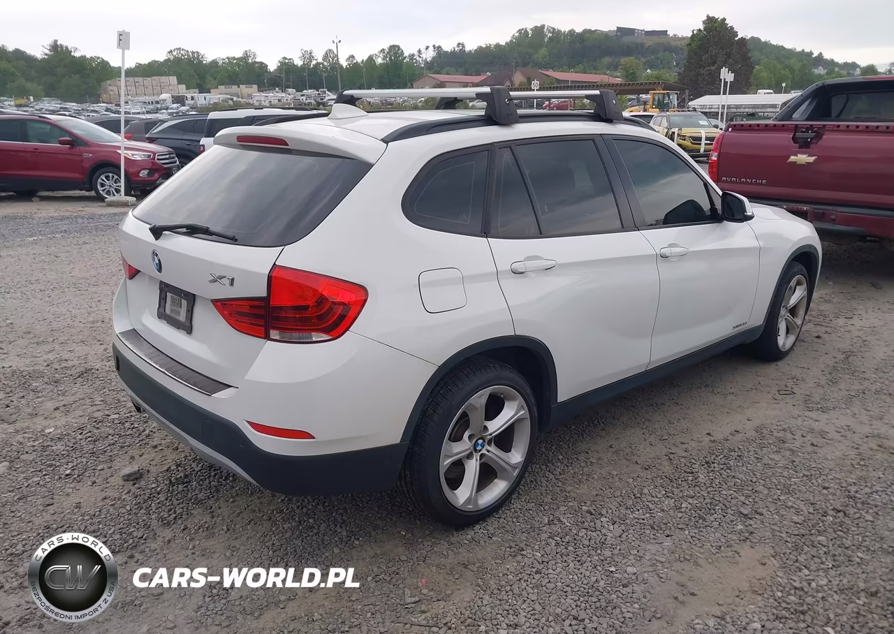 2015 BMW X1 xDrive35I VIN:WBAVM5C52FVV95344 - 4