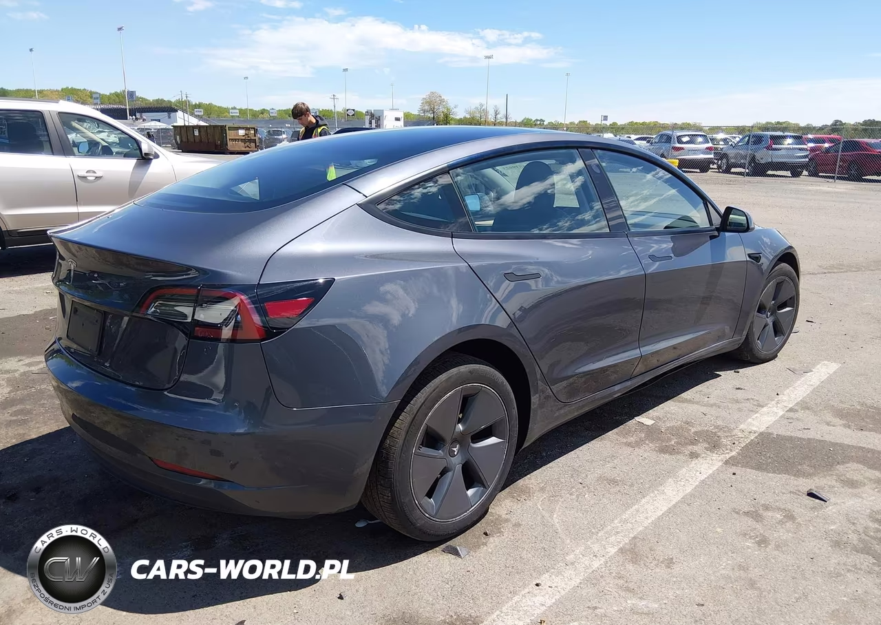 2023 Tesla Model 3 Rear-Wheel Drive VIN:5YJ3E1EAXPF654540 - 4