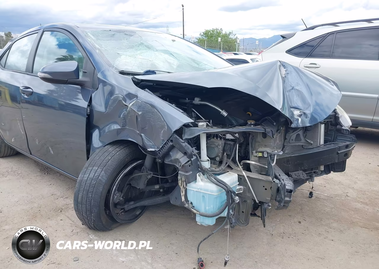 2015 Toyota Corolla S Plus VIN:5YFBURHE7FP211003 - 18