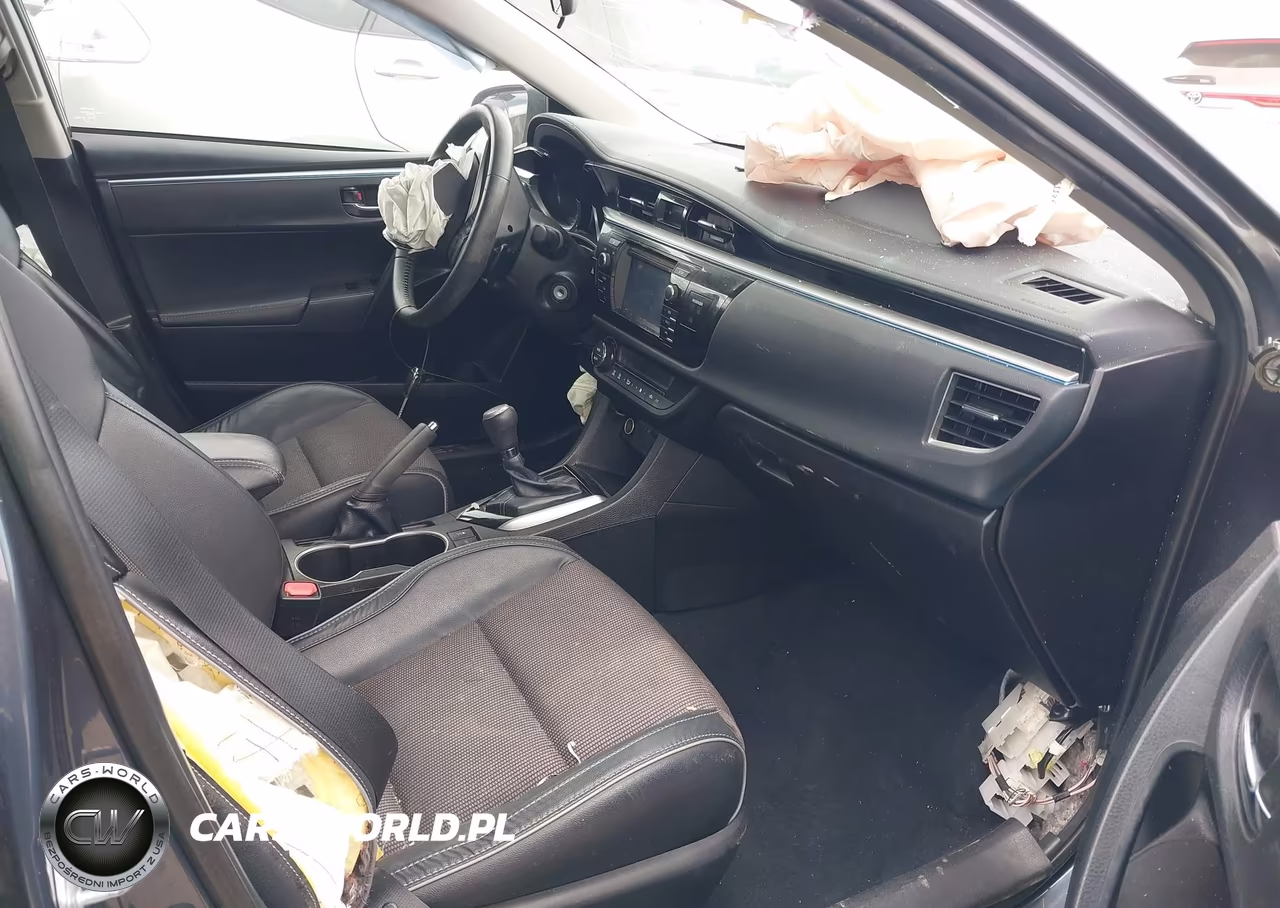 2015 Toyota Corolla S Plus VIN:5YFBURHE7FP211003 - 5