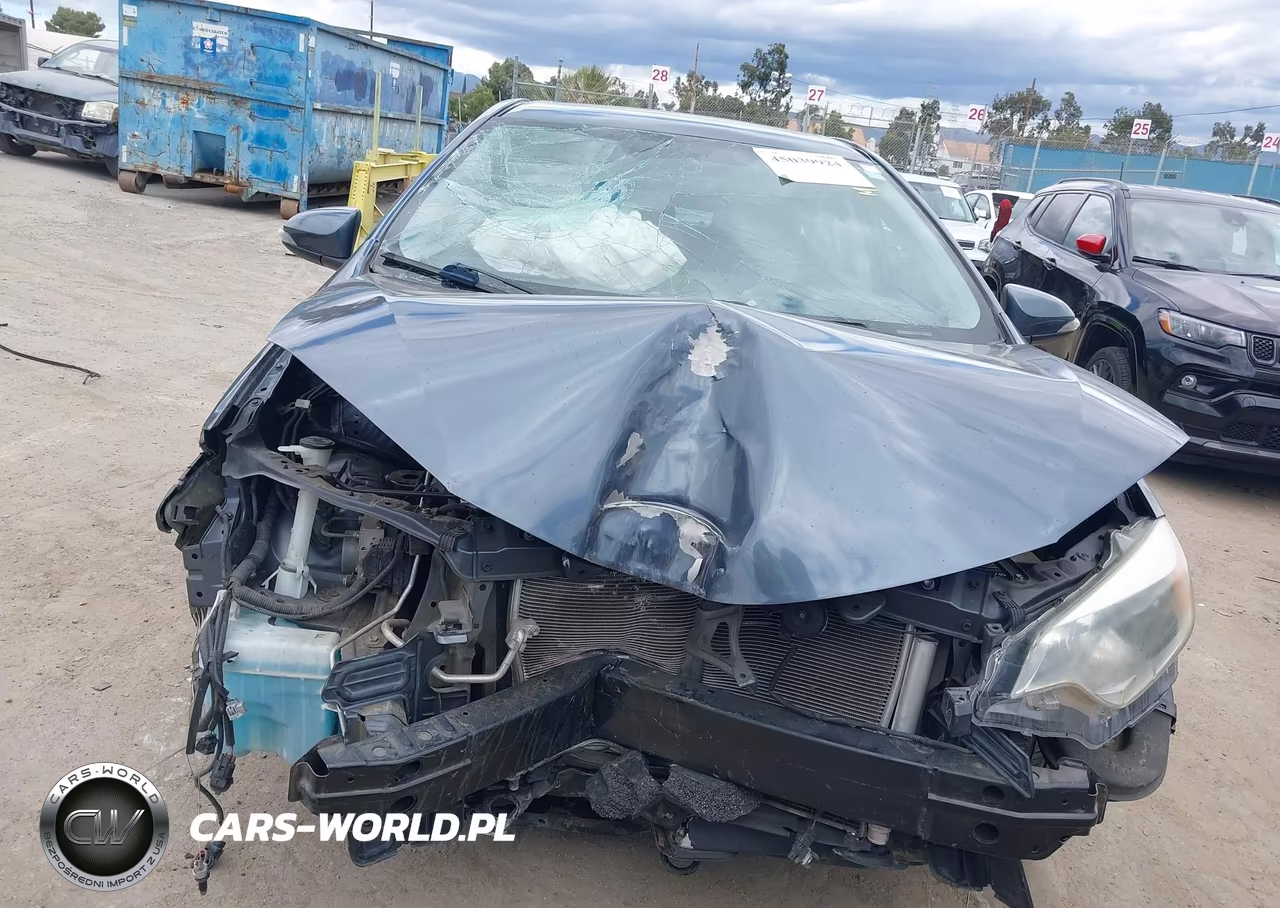 2015 Toyota Corolla S Plus VIN:5YFBURHE7FP211003 - 6