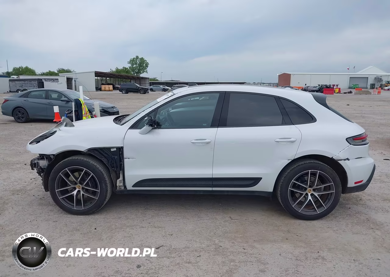 2024 Porsche Macan T VIN:WP1AA2A50RLB13383 - 15