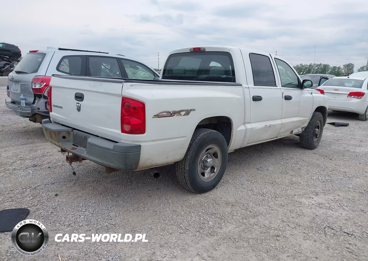 2008 Dodge Dakota Sxt-Bighorn-Lonestar VIN:1D7HE38K28S561611 - 4