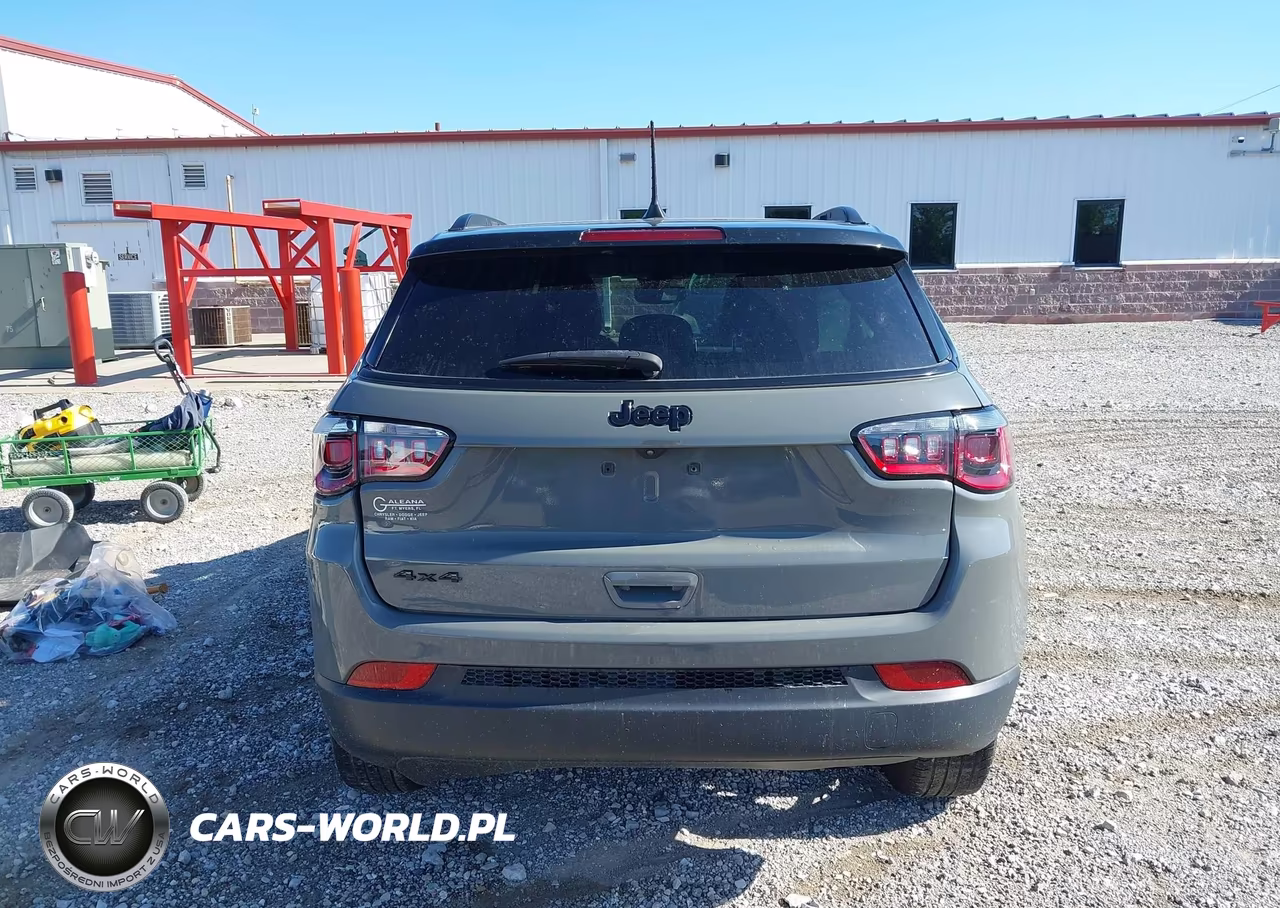 2024 Jeep Compass Latitude 4X4 VIN:3C4NJDBN0RT599890 - 17