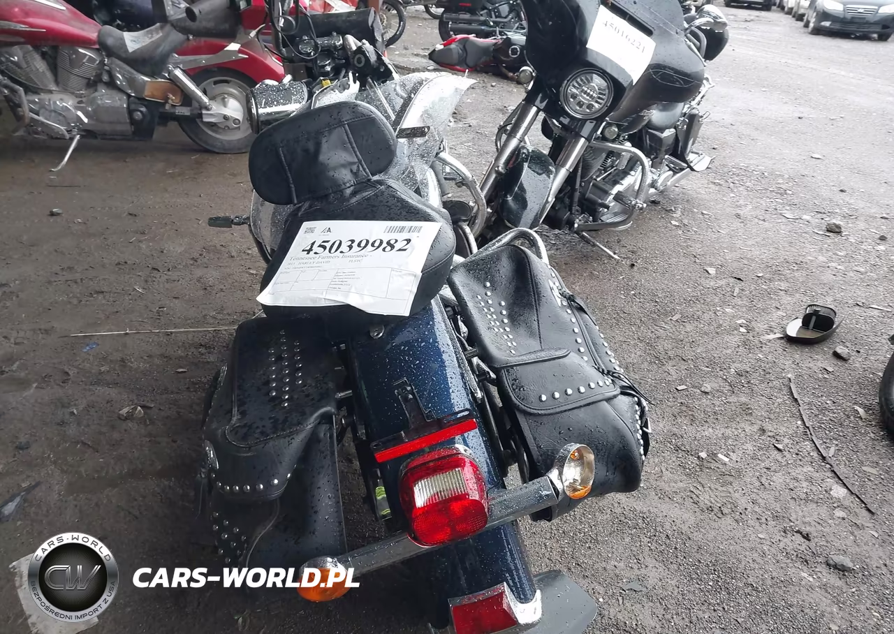 2013 Harley-Davidson Flstc Heritage Softail Classic VIN:1HD1BWV18DB019861 - 6