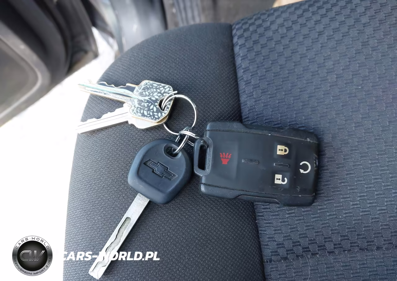 2018 Chevrolet Silverado 1500 2Lt VIN:3GCUKREC3JG191901 - 11