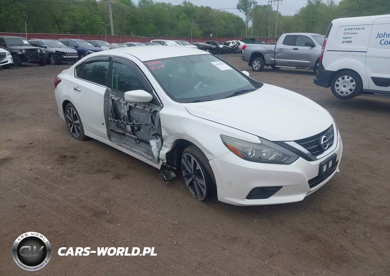 2017 Nissan Altima 2.5 Sr – zdjęcie 1 z 17