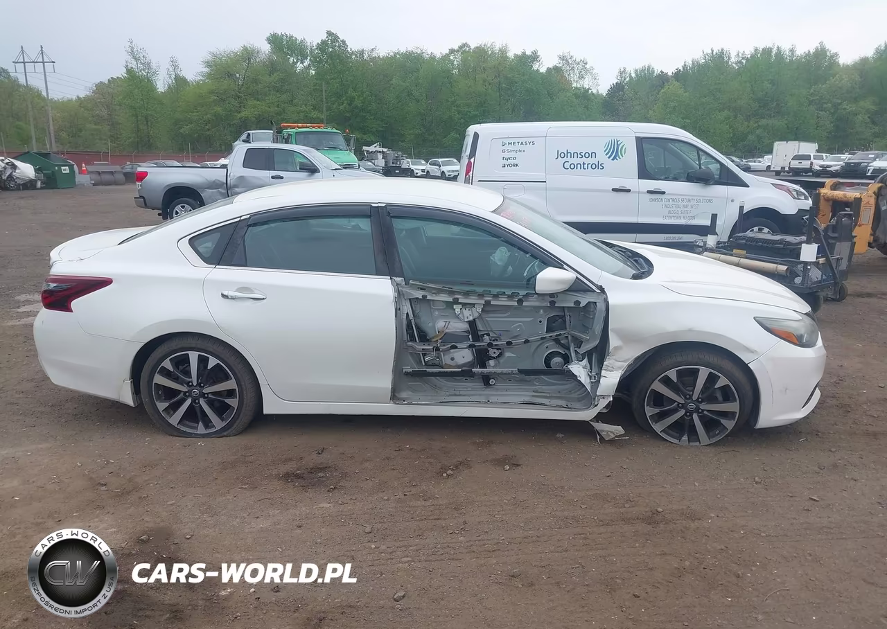 2017 Nissan Altima 2.5 Sr VIN:1N4AL3AP4HC265724 - 13