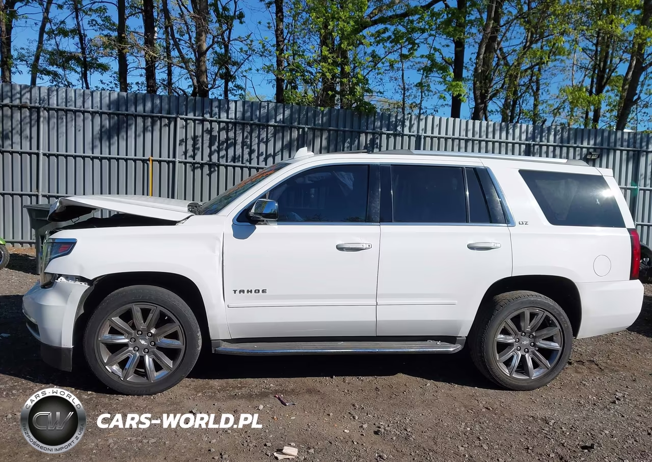 2015 Chevrolet Tahoe Ltz VIN:1GNSKCKC2FR746490 - 14