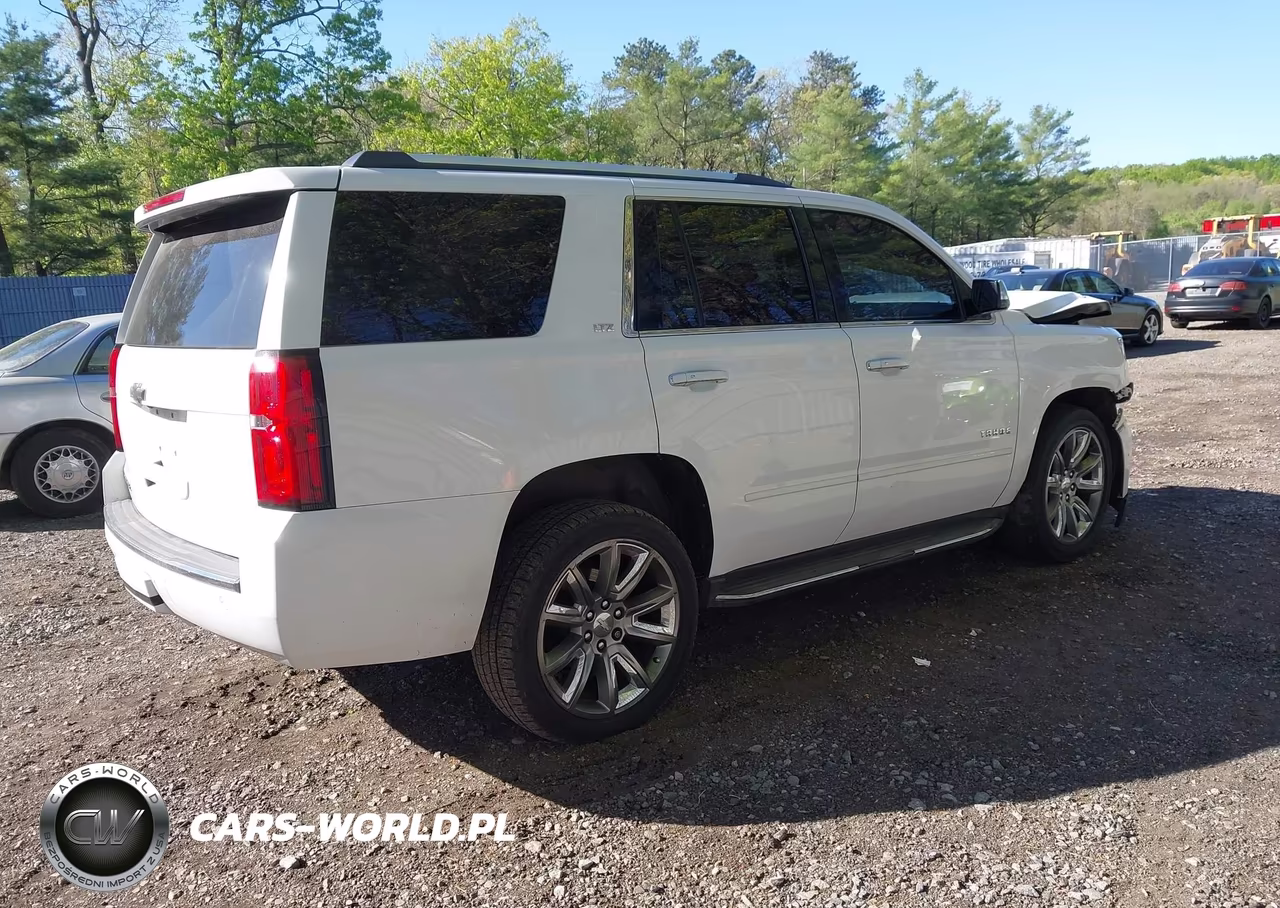 2015 Chevrolet Tahoe Ltz VIN:1GNSKCKC2FR746490 - 4