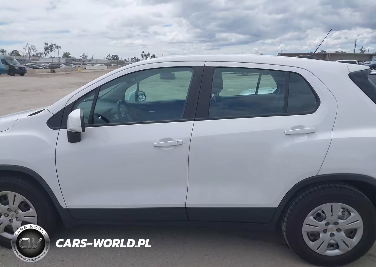 2018 Chevrolet Trax Ls VIN:3GNCJKSB5JL230360 - 14