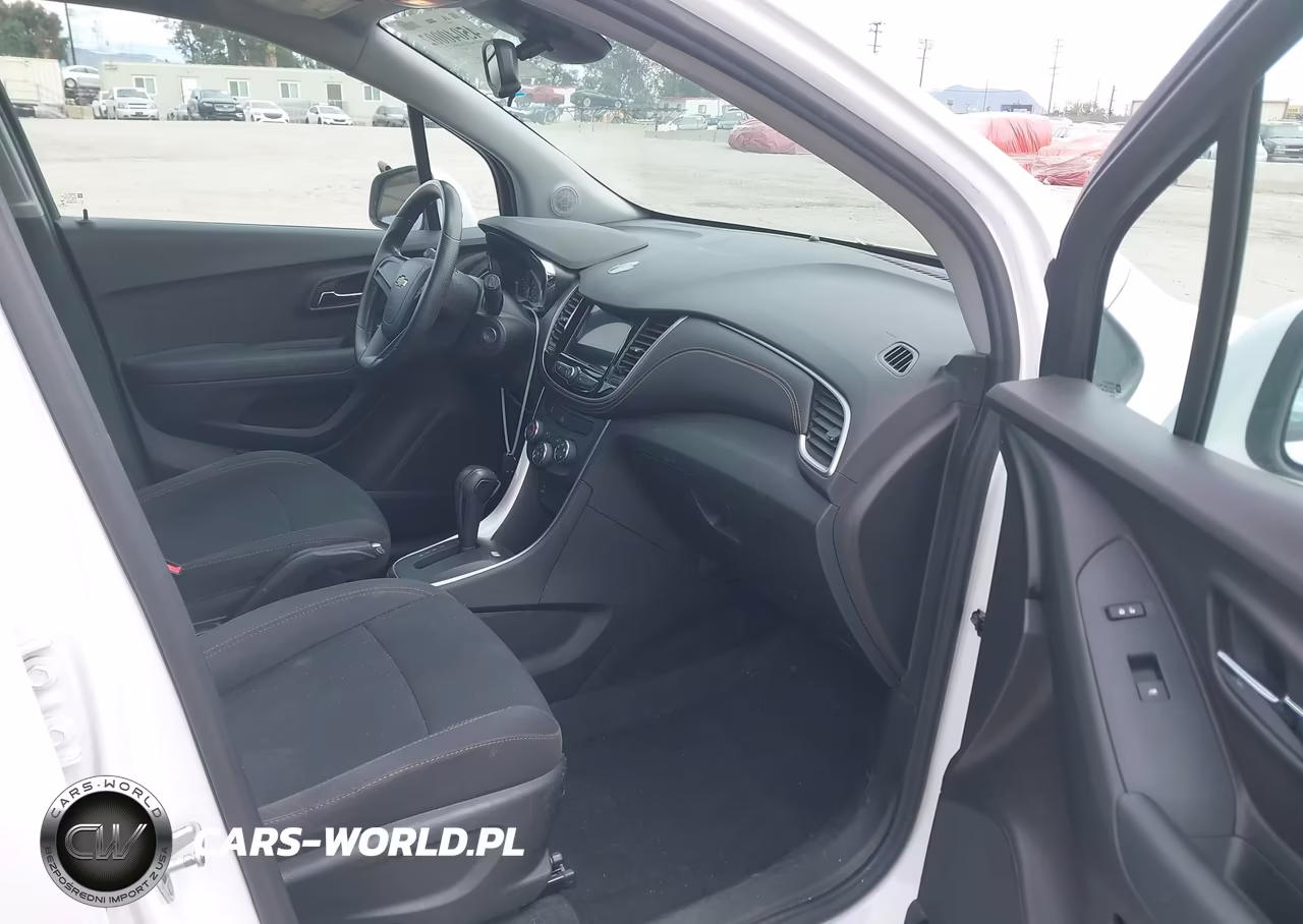 2018 Chevrolet Trax Ls VIN:3GNCJKSB5JL230360 - 5
