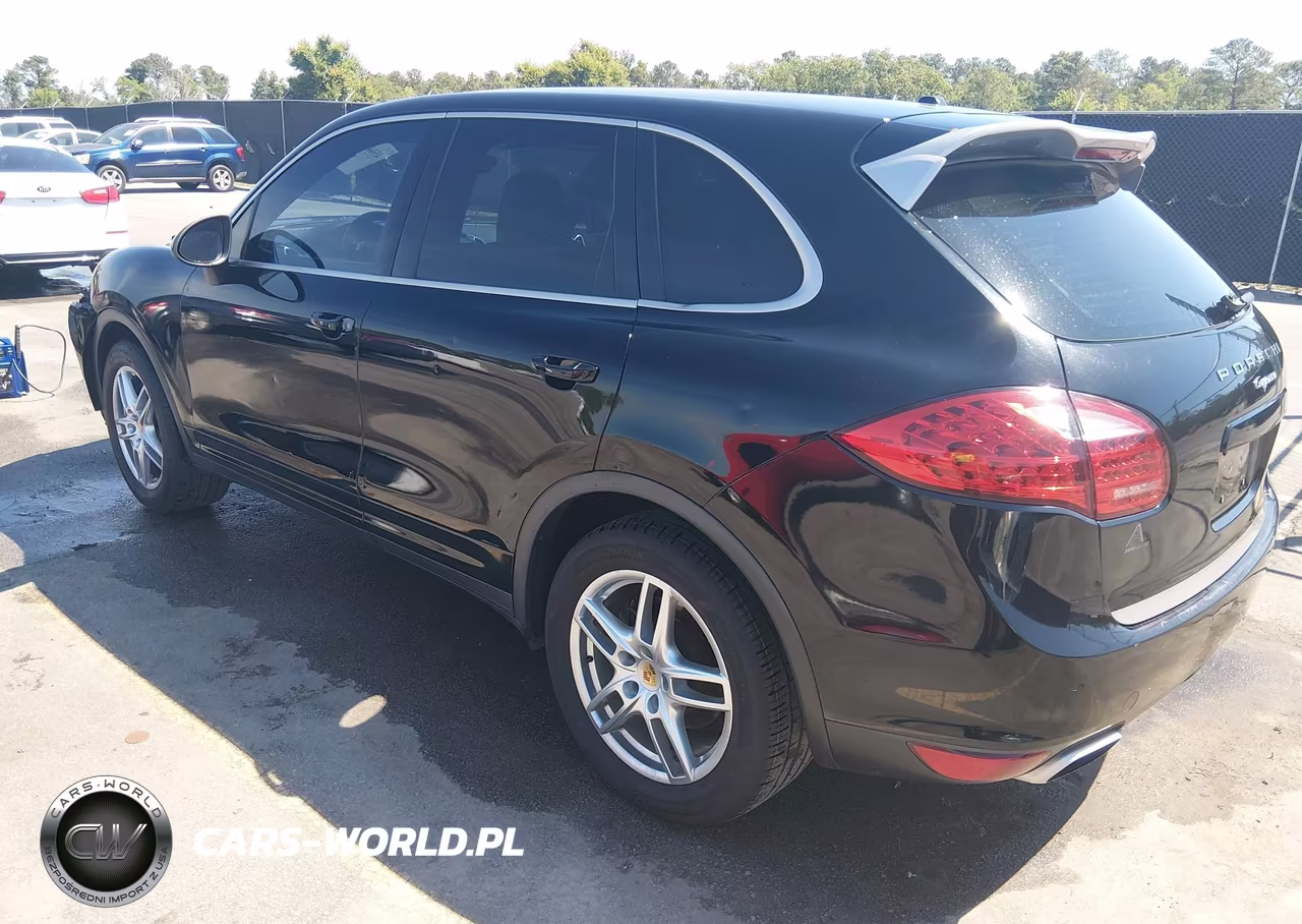 2014 Porsche Cayenne Platinum Edition VIN:WP1AA2A29ELA09880 - 3