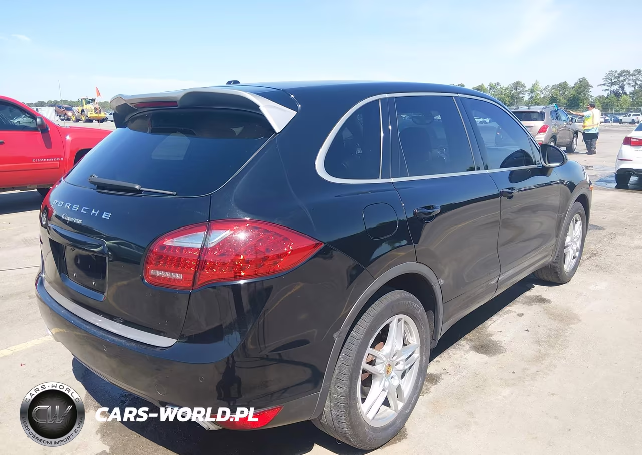 2014 Porsche Cayenne Platinum Edition VIN:WP1AA2A29ELA09880 - 4