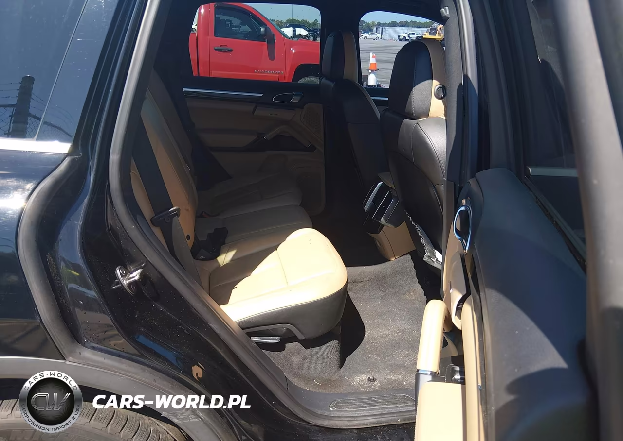 2014 Porsche Cayenne Platinum Edition VIN:WP1AA2A29ELA09880 - 8
